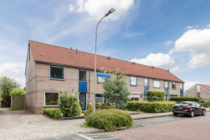 Dirk Ruitenbeekstraat 20 in Nijkerkerveen