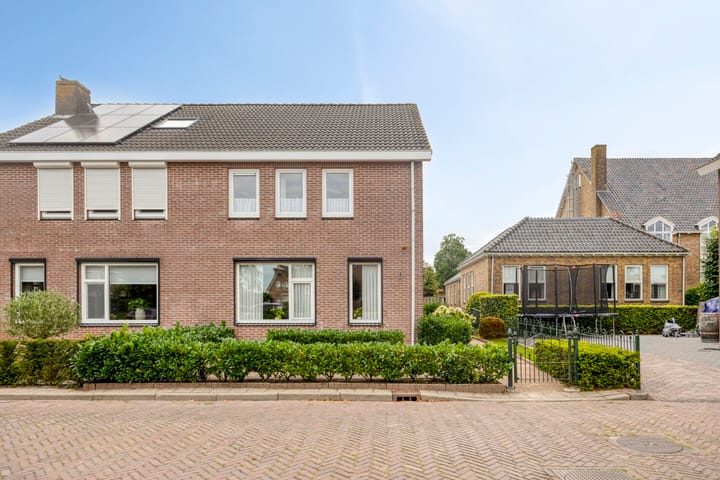 Photo of property Dirkje Kerkemaat 4, Grafhorst