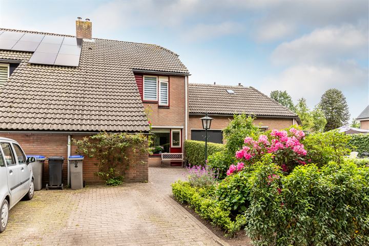 Photo of property Distelvink 13, Maartensdijk