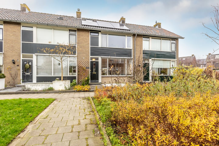 Doctor Abraham Kuyperstraat 43 in Moordrecht