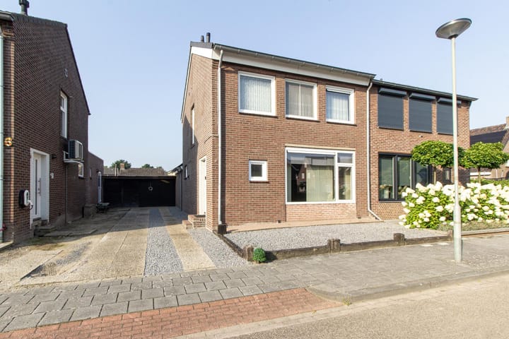 Photo of property Doctor Nolensstraat 4, Reuver