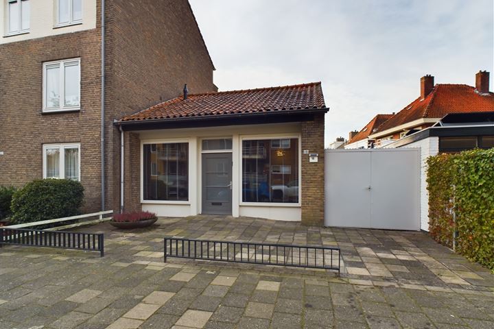 Doctor Schaepmanlaan 18 in Roosendaal