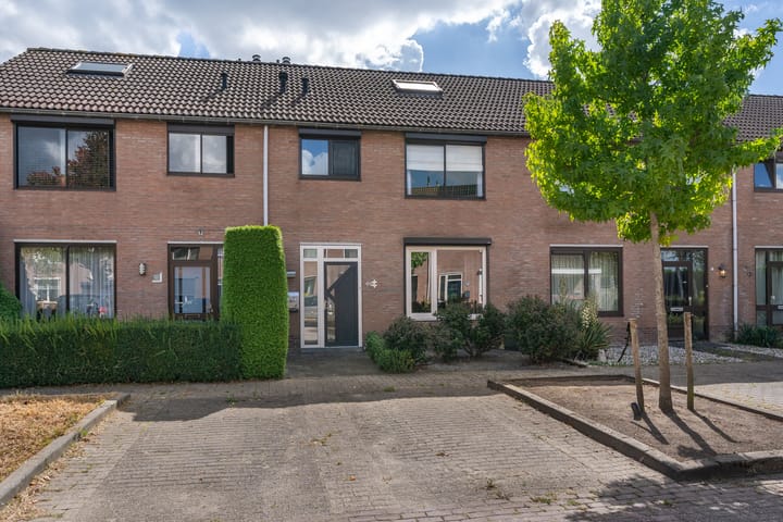 Dokter de Ridderhof 10 in Hedel
