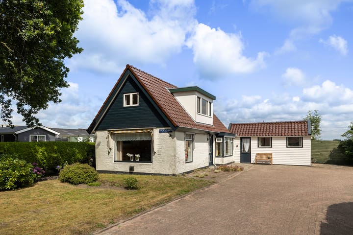 Photo of property Dokter Kijlstrawei 11, Readtsjerk