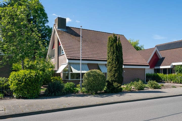 Dokter Lohmanstraat 1 in Obdam