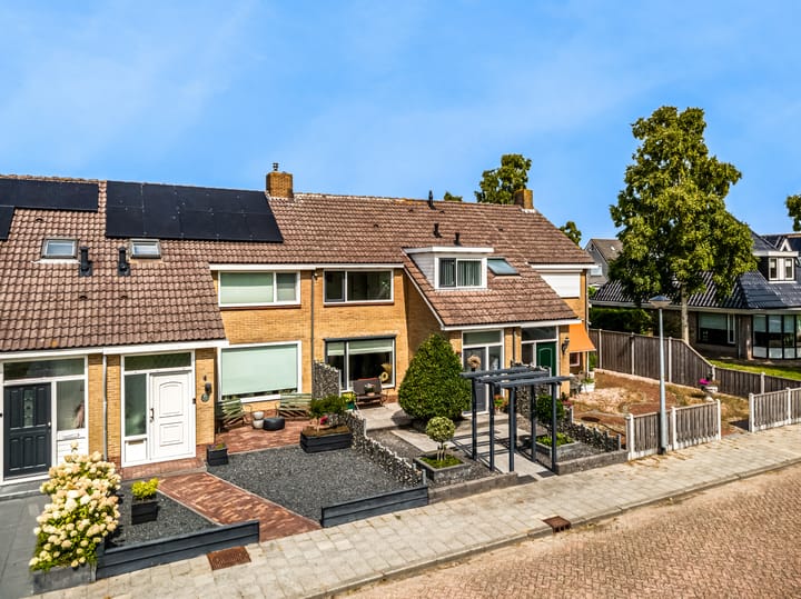 Photo of property Dokter Pinxterplantsoen 59, Wervershoof