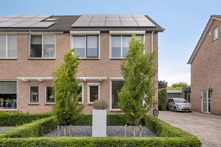 Dokter van Wieringenstraat 25 in Waardenburg