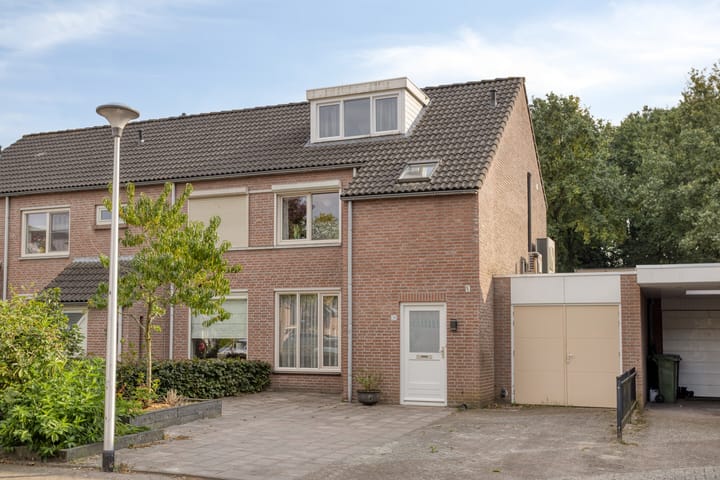 Dollarhof 39 in Valkenswaard foto