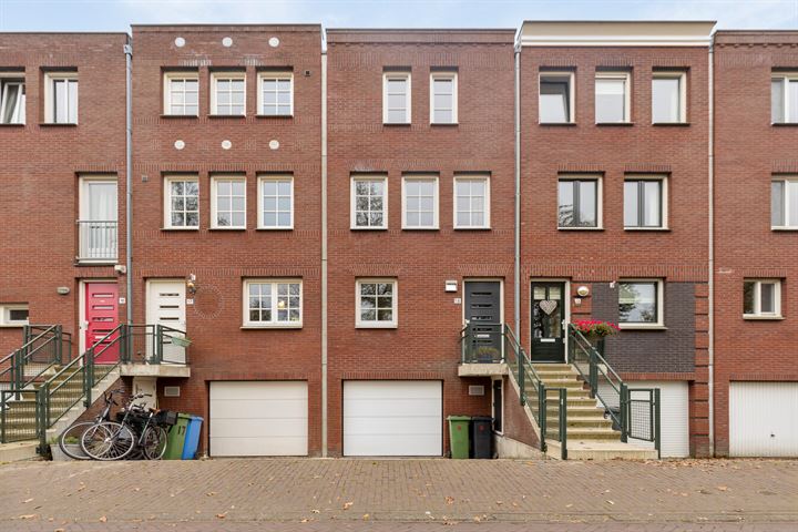 Dom H. van der Laanstraat 18 in Amsterdam