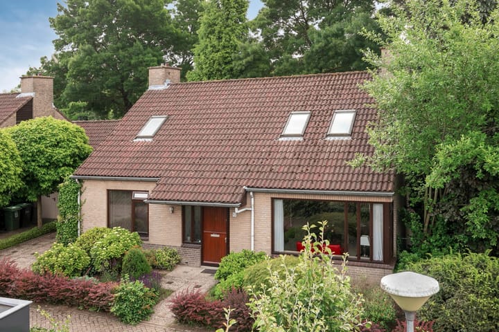 Photo of property Dom Paul Bellotweg 10, Eindhoven
