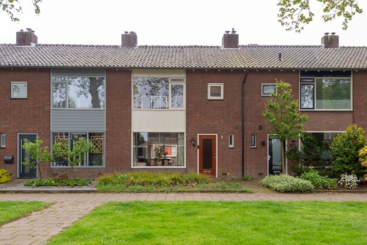 Dom S. Dubuissonstraat 33 in Berkel-Enschot