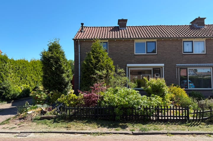 Dominee van Meursstraat 9 in Wapenveld foto