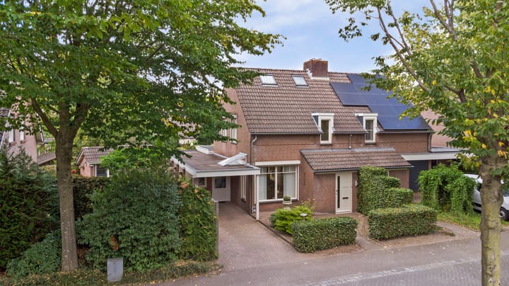 Photo of property Domineeshof 10, Vessem