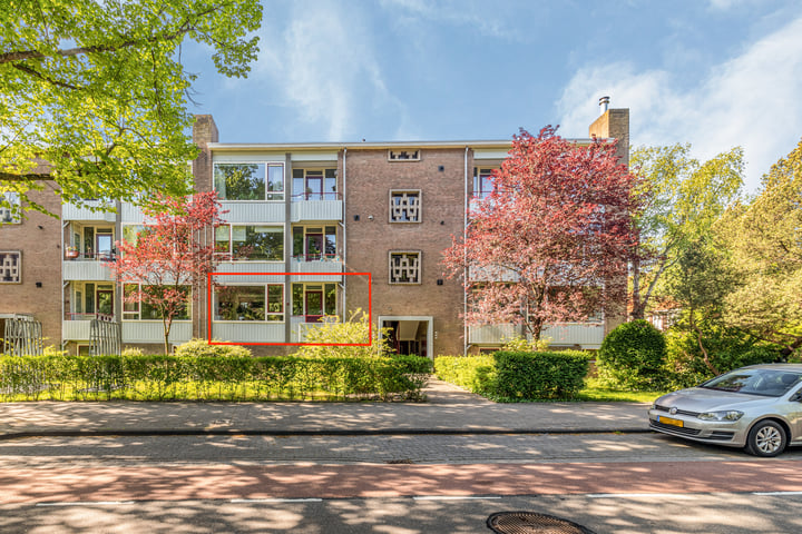 Dompvloedslaan 36 in Overveen