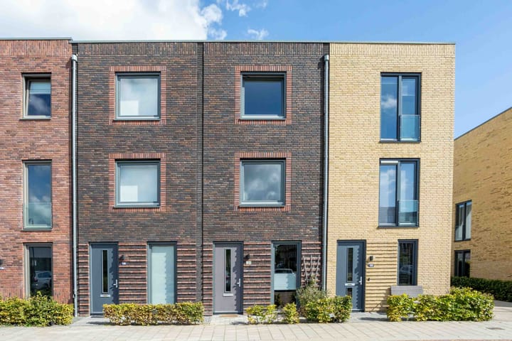 Photo of property Donatellostraat 134, Lent