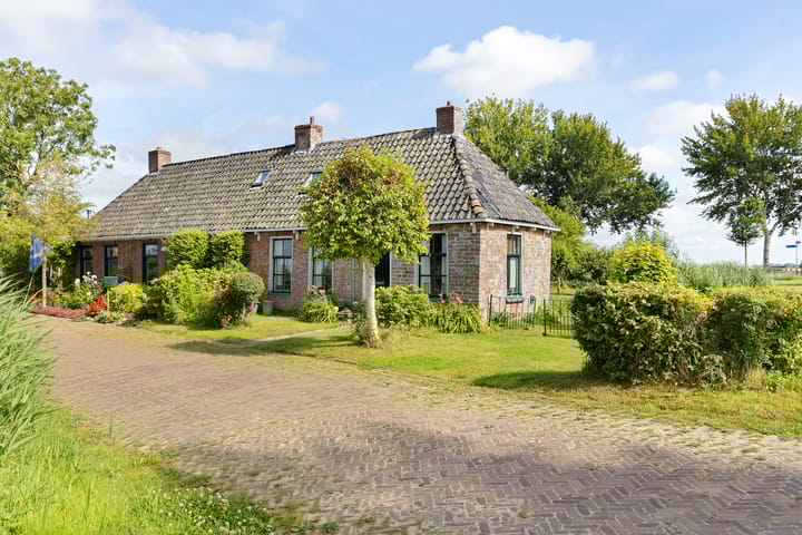 Doniaweg 61 in Hallum