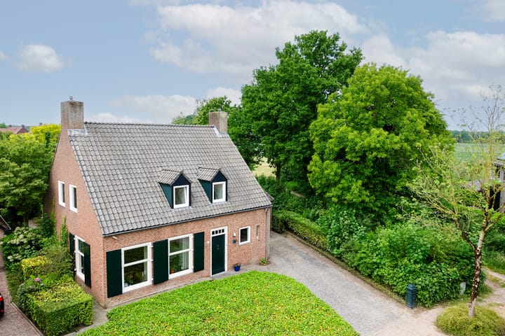 Donkbeemd 29 in Lage Mierde