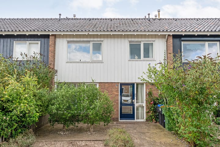 Donker Curtiusstraat 8 in Meppel