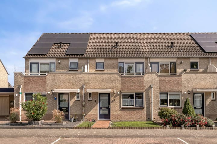 Donkerbos 6 in Alphen