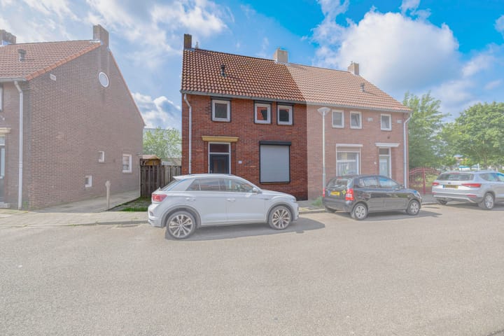 Doolhofstraat 21 in Tegelen