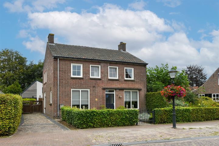 Doornboomstraat 16 in Oost West en Middelbeers