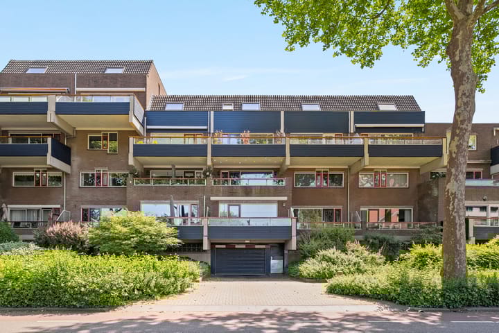 Doornenburg 30 in Dordrecht