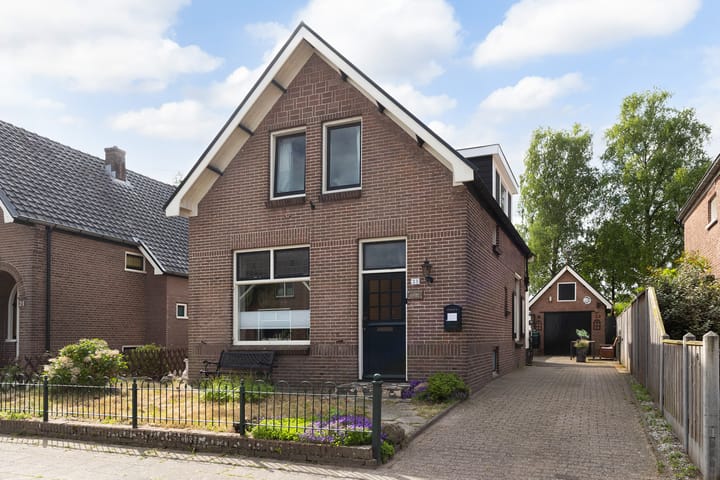 Dopplerstraat 23 in Apeldoorn