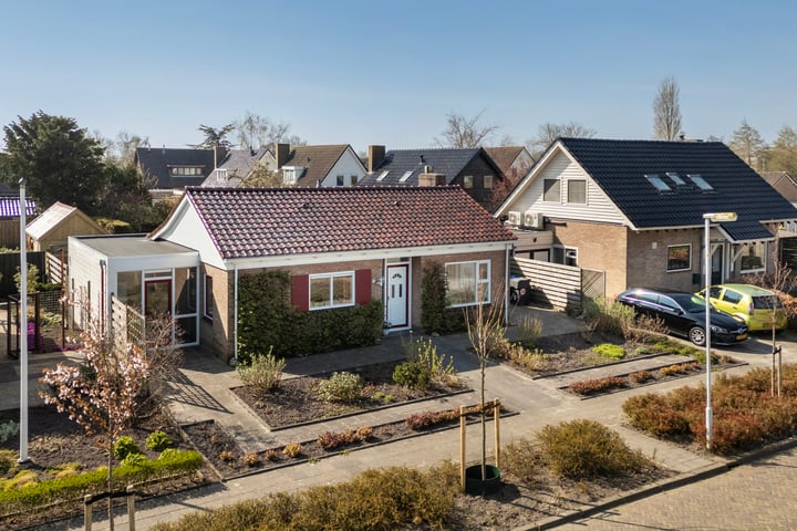 Photo of property Dordtse Straat 48, St.-Annaparochie