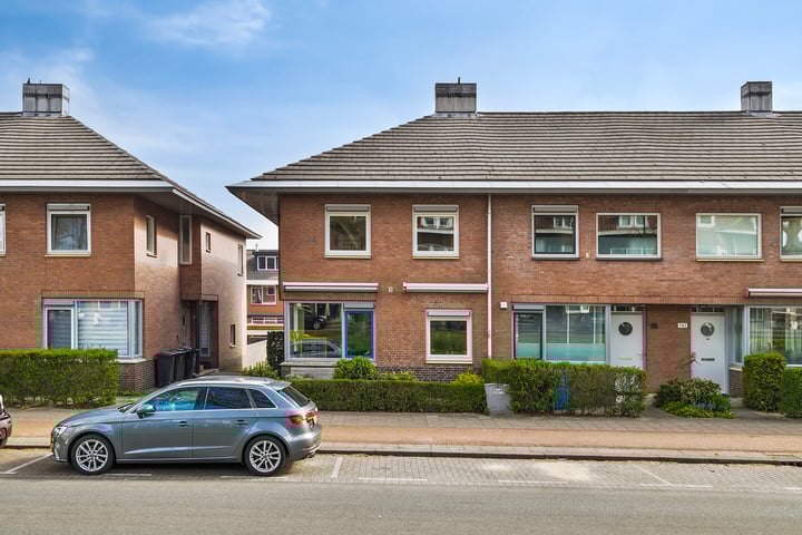 Dordtsestraatweg 738 in Rotterdam foto
