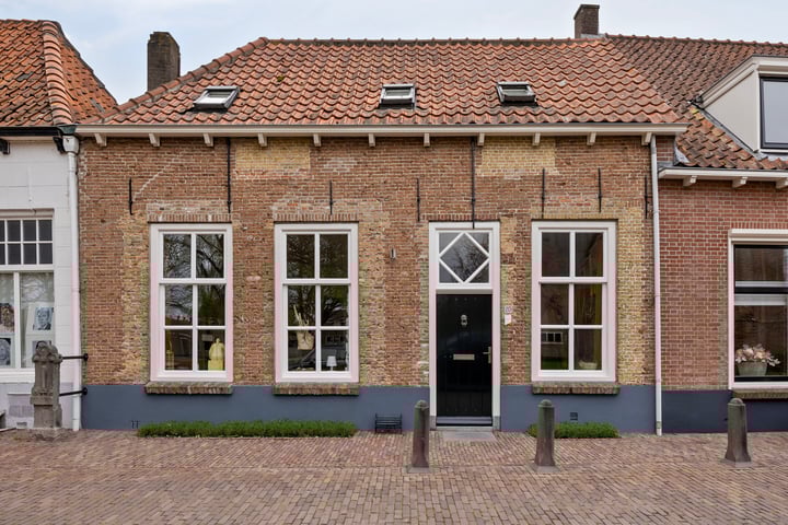 Dorpsplein 20 in Nisse