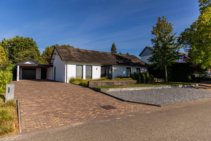 Dorpsstraat 104 in Buggenum