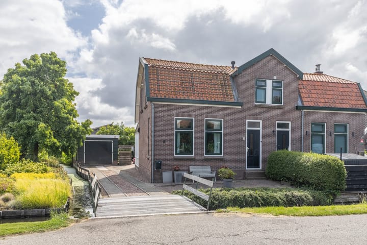 Dorpsstraat 11 in Assendelft
