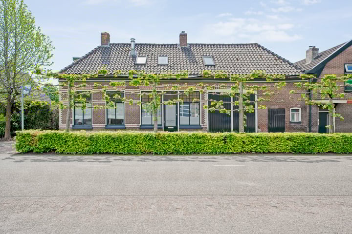 Dorpsstraat 112 in de Wijk