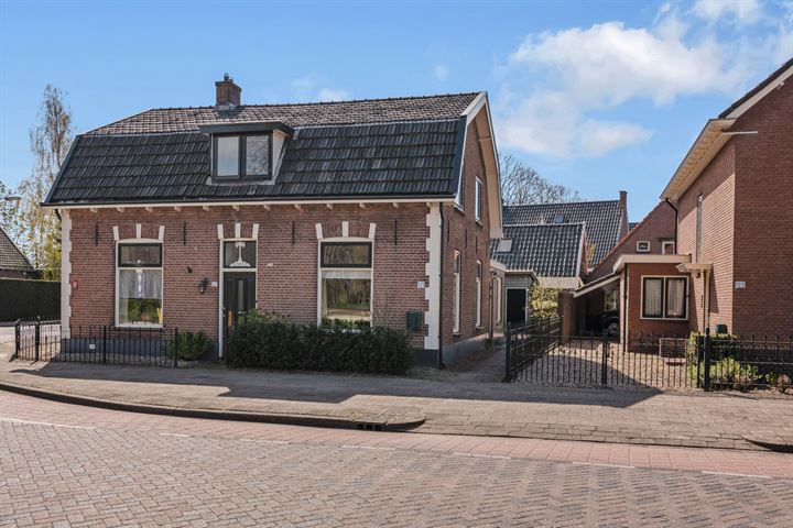 Dorpsstraat 121 in Putten