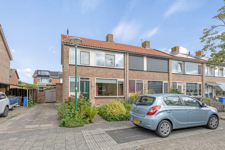 Dorpsstraat 16 in Zegveld