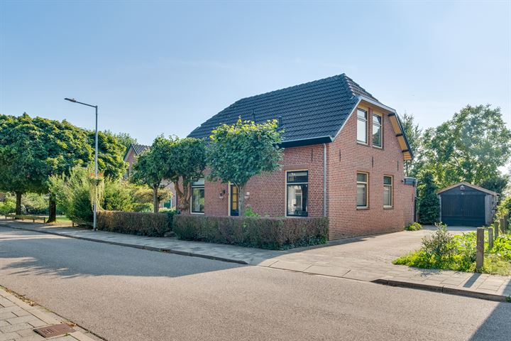 Dorpsstraat 17 in Steenderen