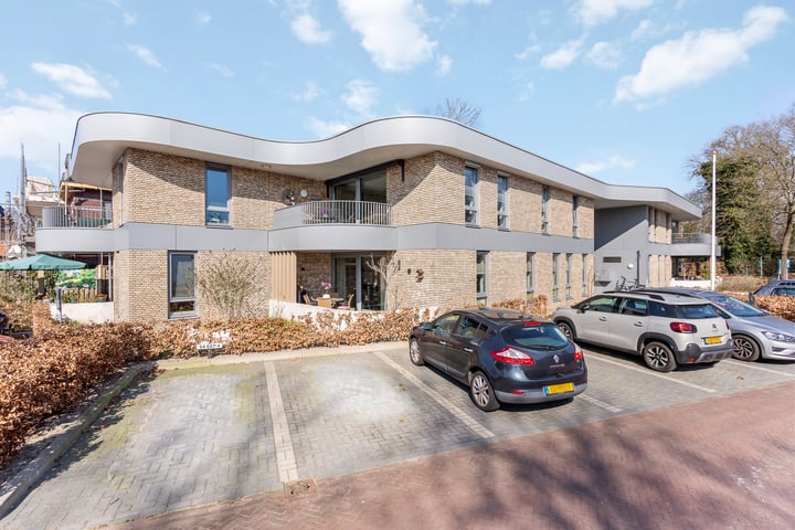 Photo of property Dorpsstraat 19-04, Hellendoorn
