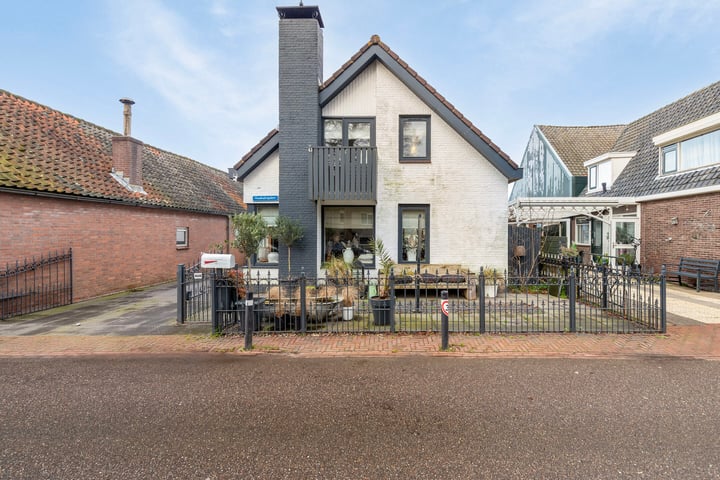 Dorpsstraat 19 in Hekelingen