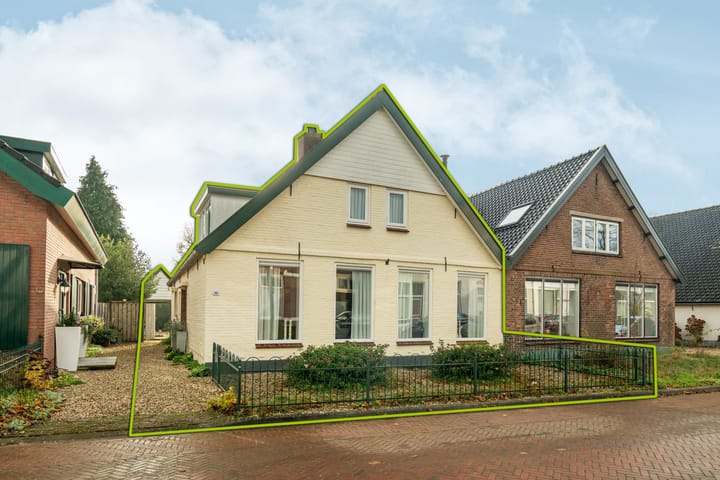Dorpsstraat 19 in Rheden