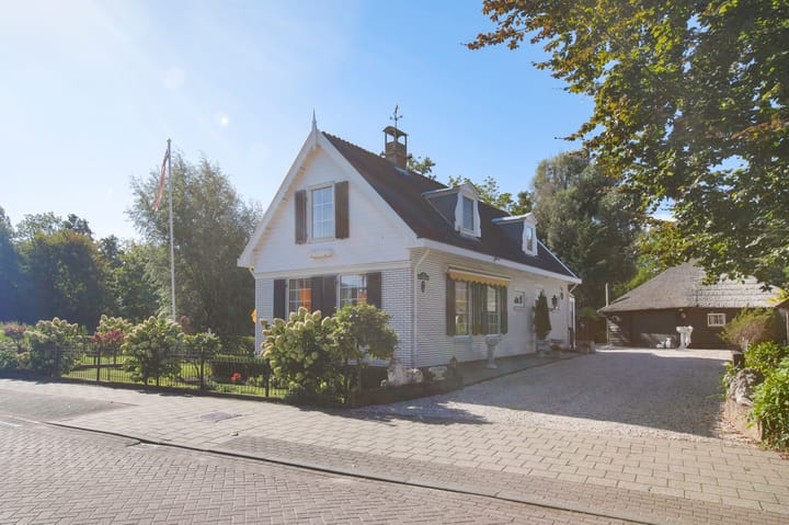 Dorpsstraat 1A in Ouderkerk aan de Amstel