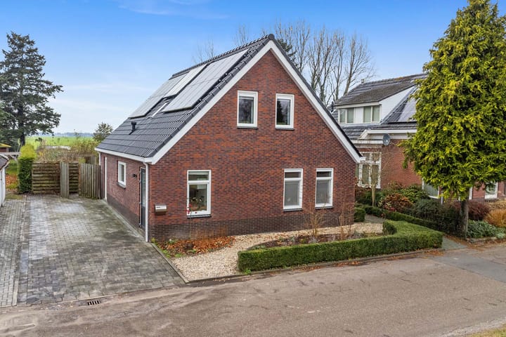 Photo of property Dorpsstraat 256, Kiel-Windeweer