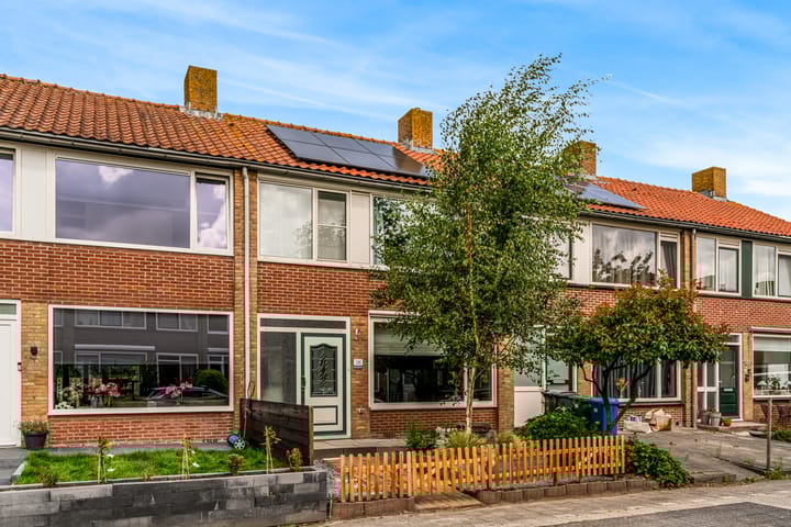 Dorpsstraat 28 in Zegveld