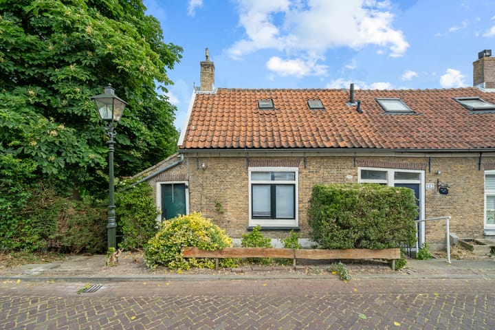 Dorpsstraat 280 in Hoogvliet Rotterdam
