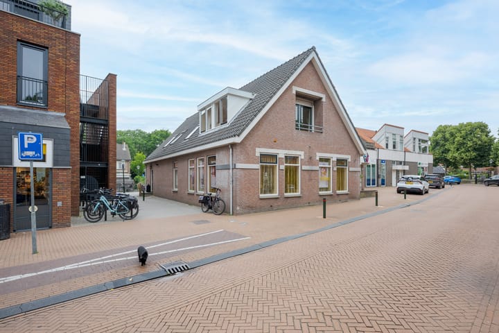 Dorpsstraat 30 in Zoeterwoude