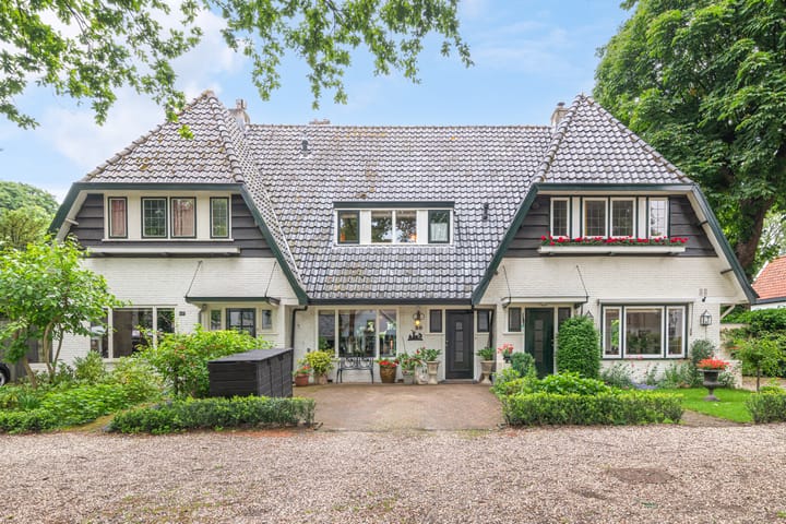 Dorpsstraat 30 in Lage Vuursche
