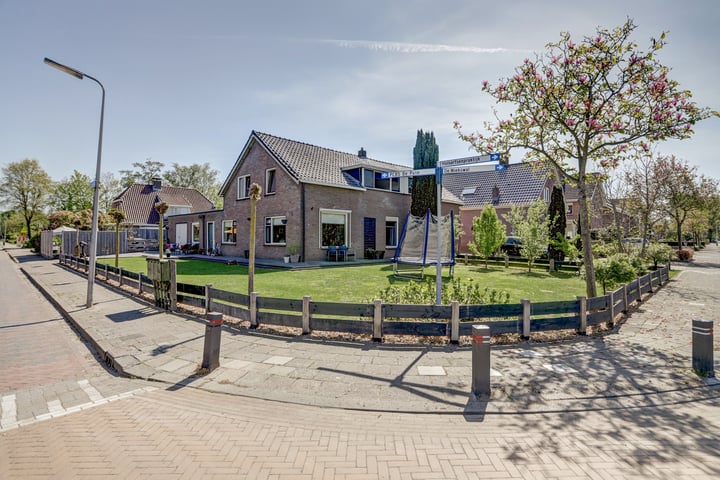 Photo of property Dorpsstraat 33, Elim