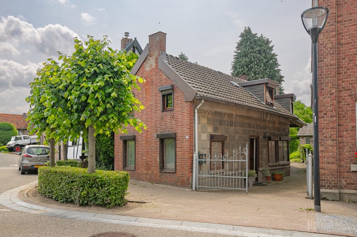 Dorpsstraat 38 in Mheer