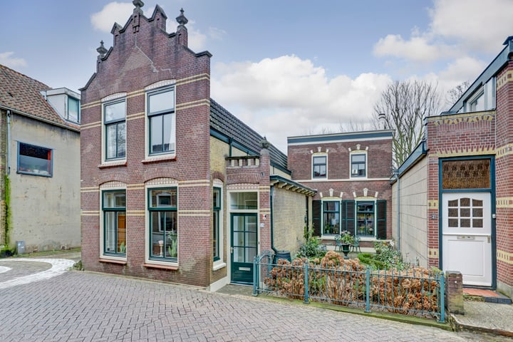 Dorpsstraat 39 in Gouderak