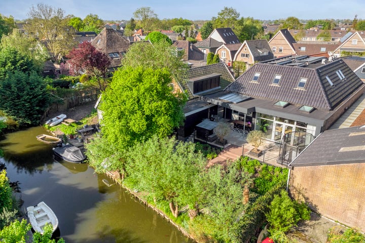 Dorpsstraat 418 in Zuid-Scharwoude
