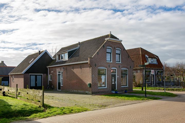 Dorpsstraat 42 in Hoorn